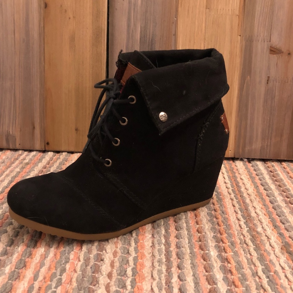 Women’s booties